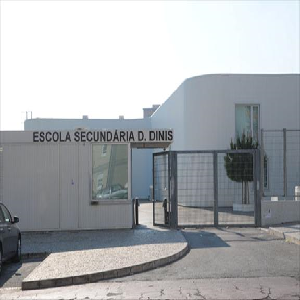 Escola Secund&aacute;ria D. Dinis